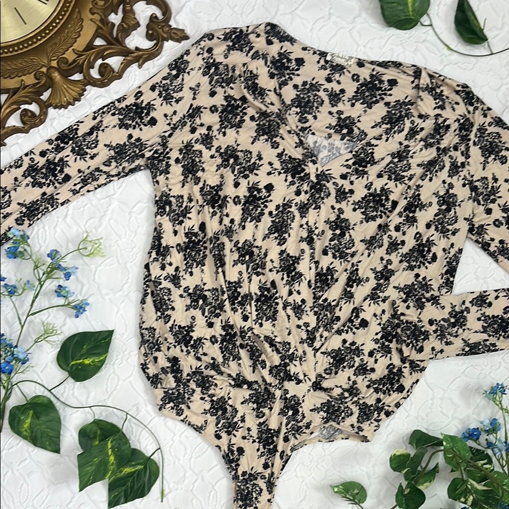 Floral Print Long Sleeve Bodysuit